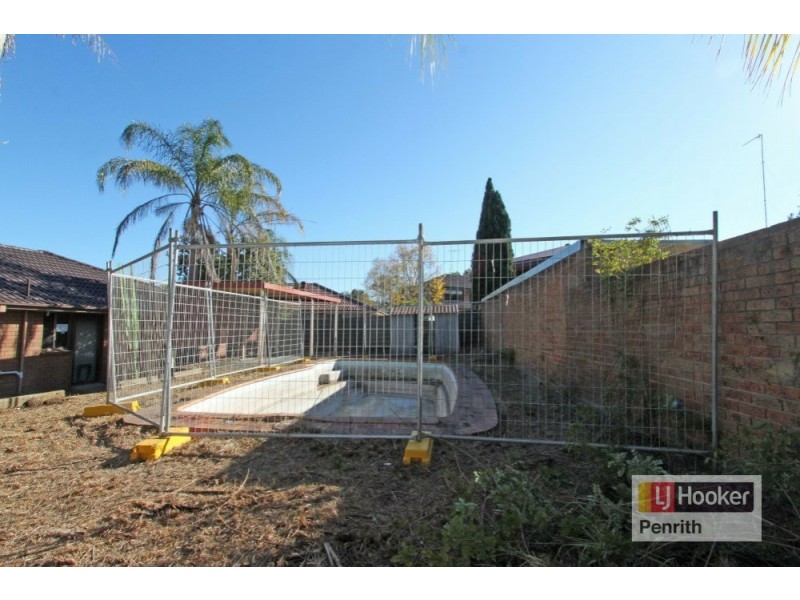 16 Lowanna Drive, South Penrith NSW 2750