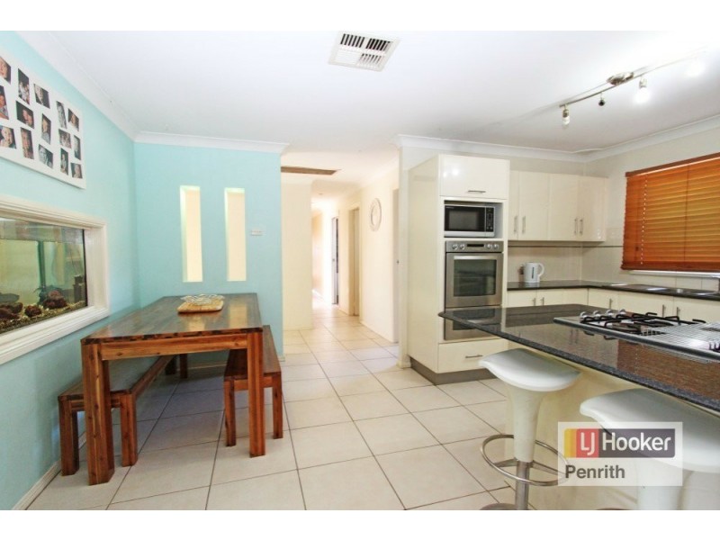 6 Bunce Place, Werrington County NSW 2747