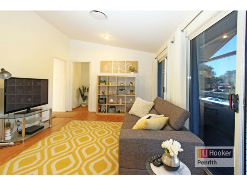 2/20 Kiparra Crescent, South Penrith NSW 2750