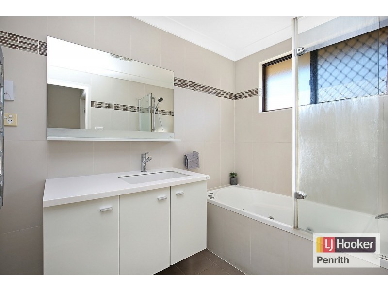 15 Flavel Street, South Penrith NSW 2750