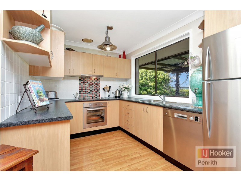 4 Trent Place, Hassall Grove NSW 2761