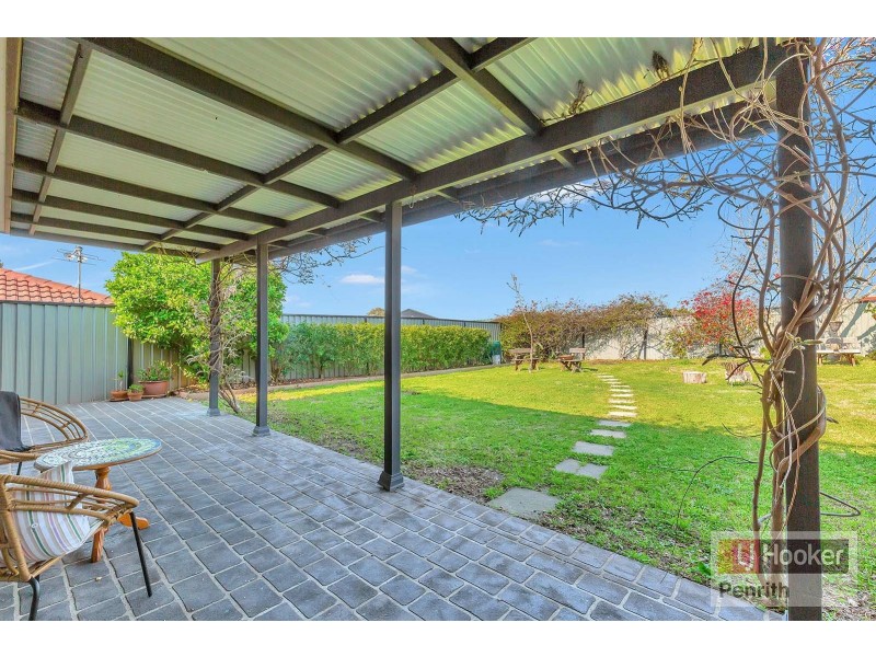 4 Trent Place, Hassall Grove NSW 2761