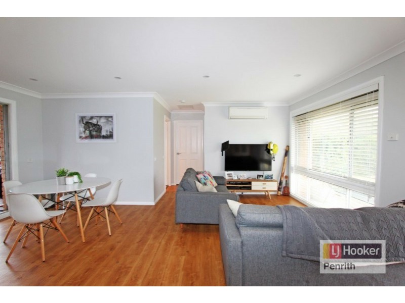 12 Dampier Avenue, Werrington County NSW 2747