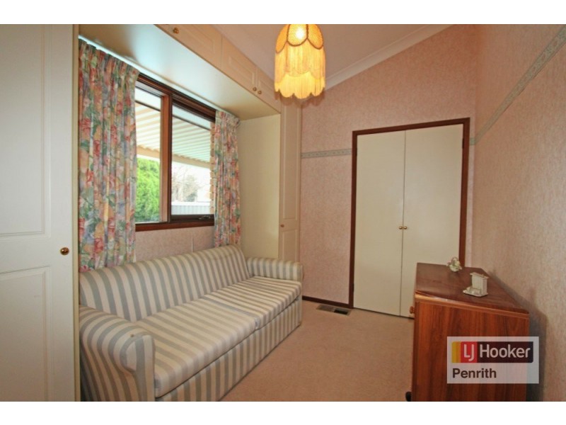 37 Charles Sturt Drive, Werrington County NSW 2747