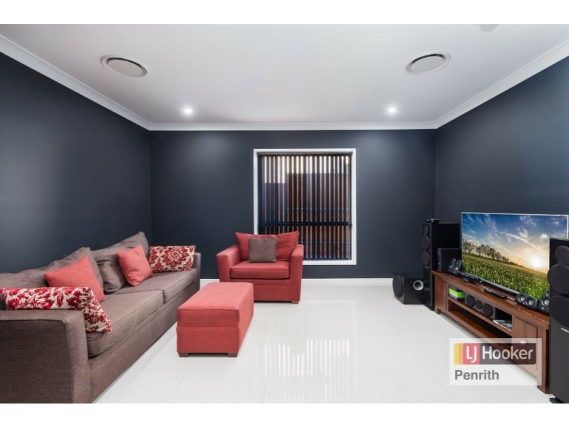 69 Binyang Avenue, Glenmore Park NSW 2745