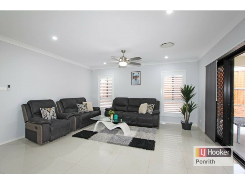 69 Binyang Avenue, Glenmore Park NSW 2745