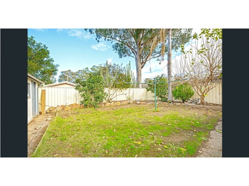 16 Sutton Road, Cambridge Park NSW 2747