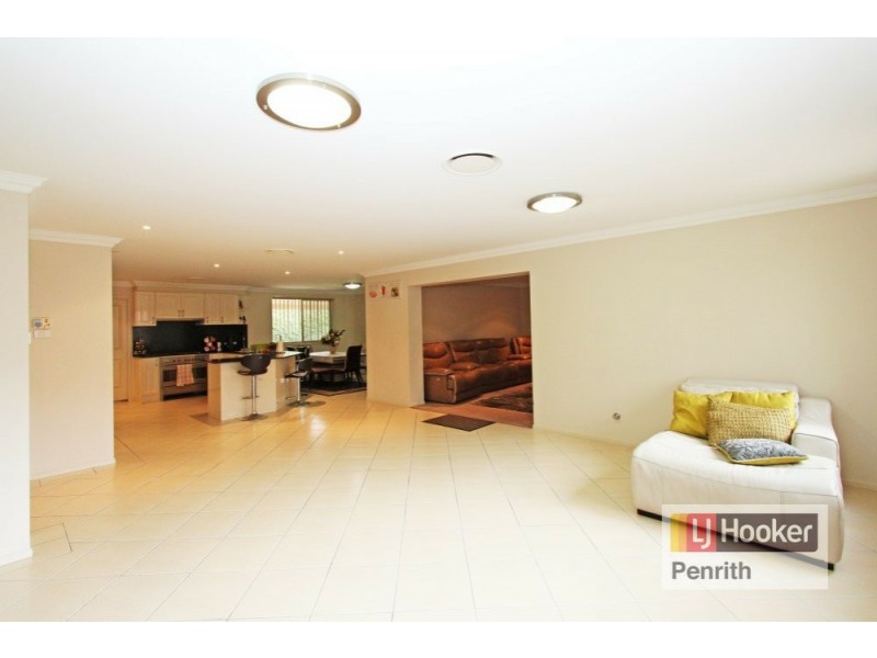 6 Burlington Street, Claremont Meadows NSW 2747