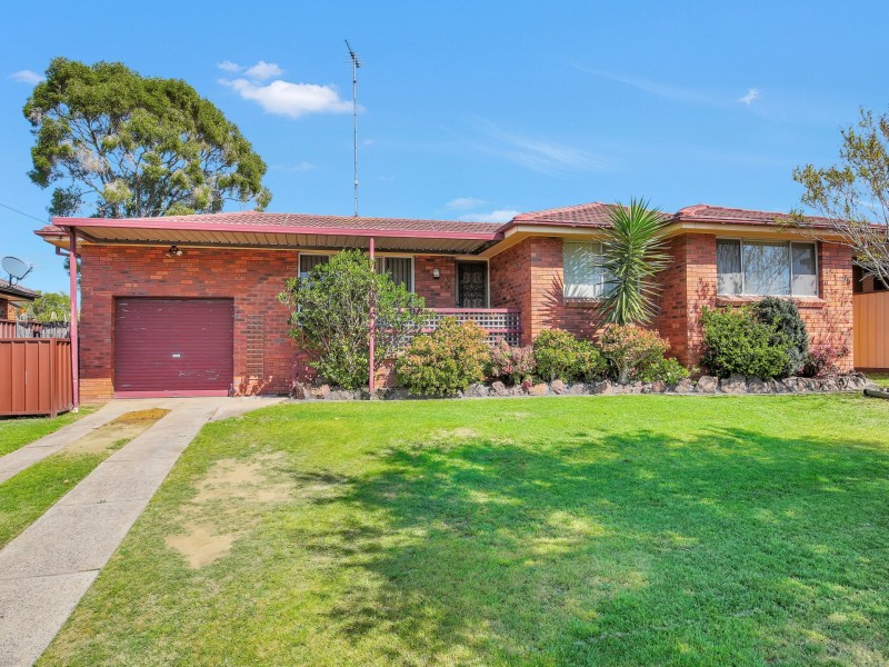 9 Samuel Foster Drive, South Penrith NSW 2750