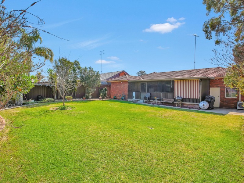9 Samuel Foster Drive, South Penrith NSW 2750