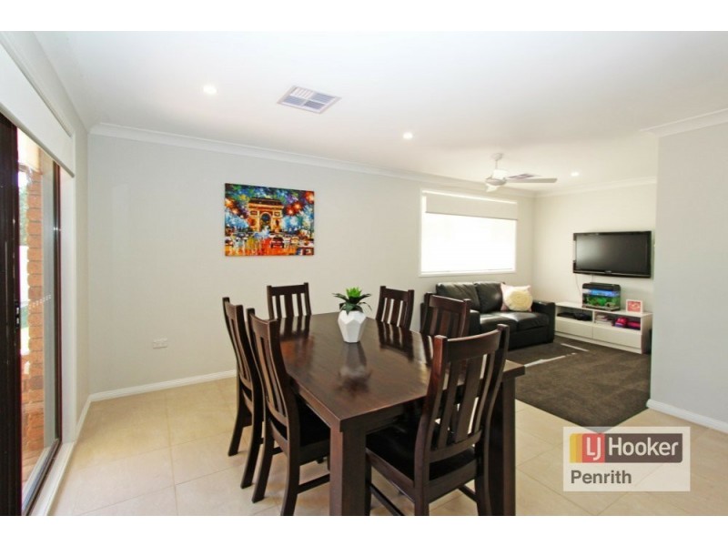 11 Selwyn Ave, Cambridge Gardens NSW 2747