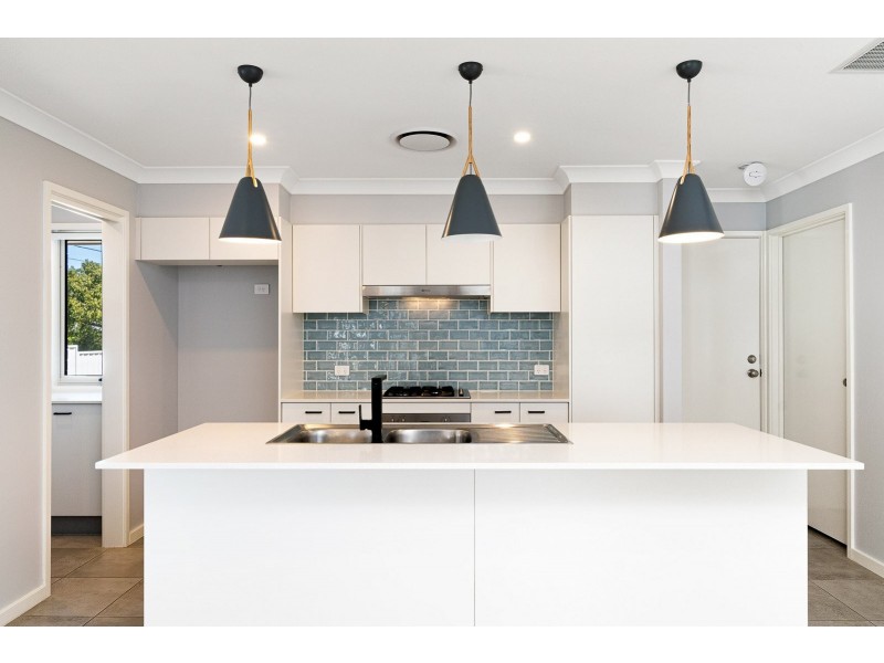 1/64 Pembroke Street, Cambridge Park NSW 2747