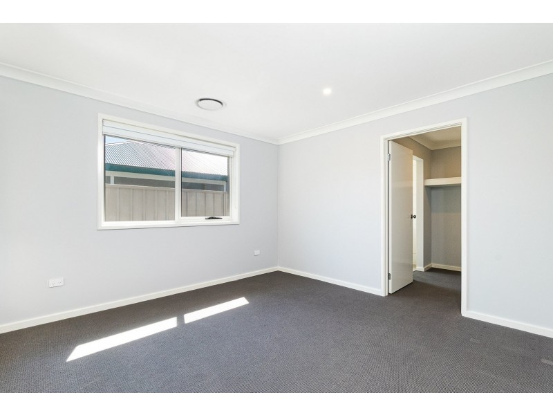 1/64 Pembroke Street, Cambridge Park NSW 2747