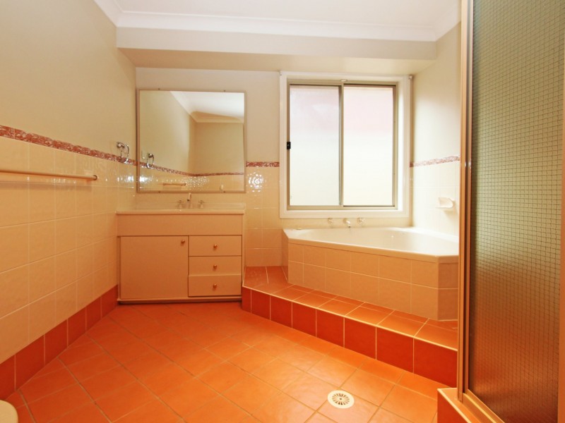 5 Dorrington Place, Glenmore Park NSW 2745