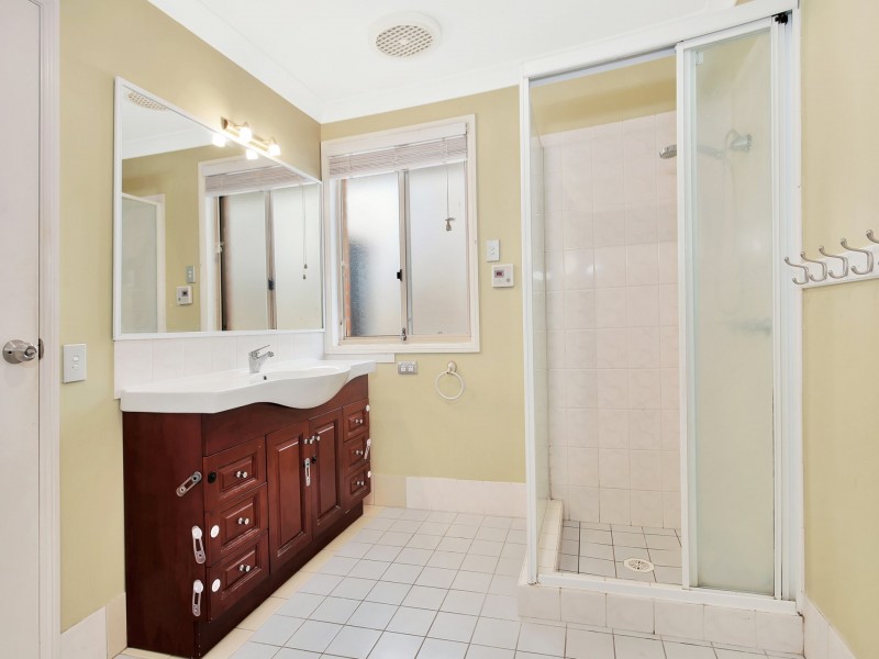 10 Bunya Place, Glenmore Park NSW 2745