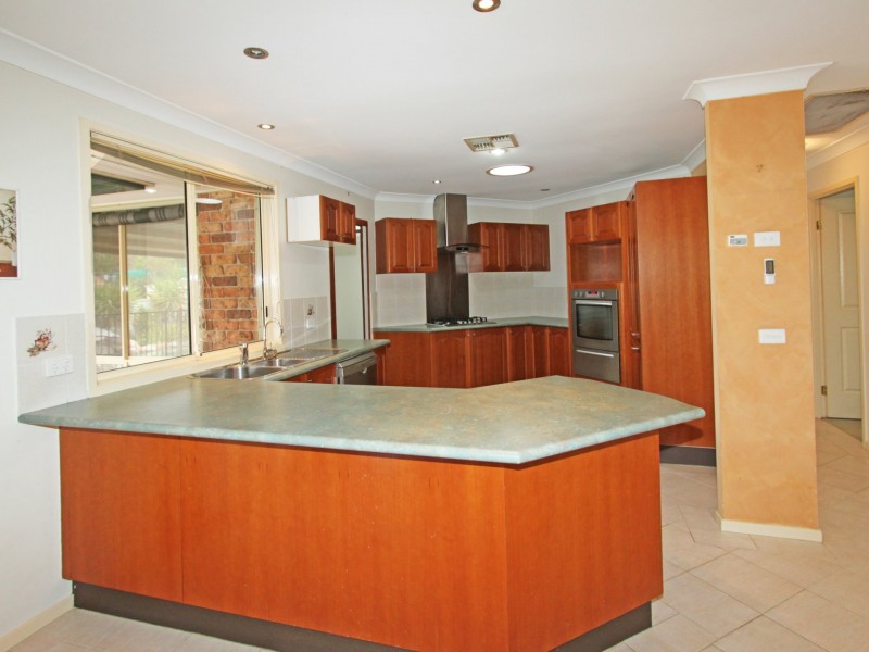 14 Yellowgum Close, Glenmore Park NSW 2745