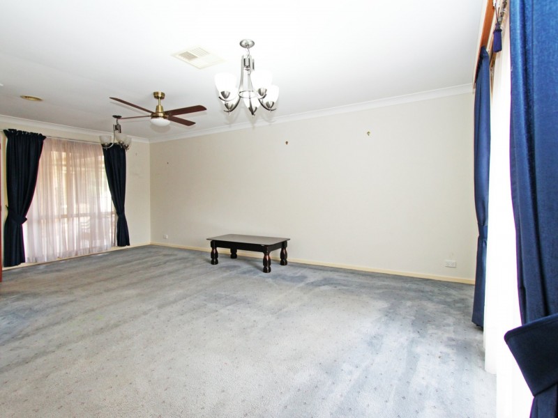 14 Yellowgum Close, Glenmore Park NSW 2745