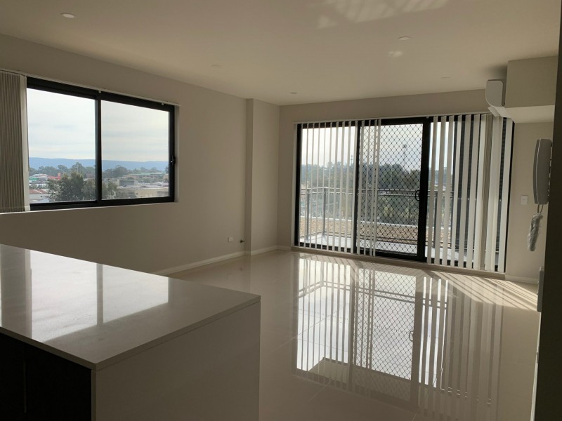 702/240-250 Great Western Highway, Kingswood NSW 2747