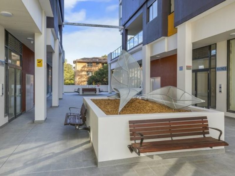 702/240-250 Great Western Highway, Kingswood NSW 2747