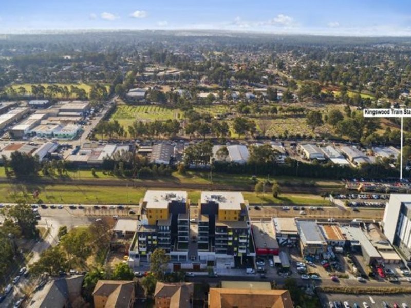 702/240-250 Great Western Highway, Kingswood NSW 2747