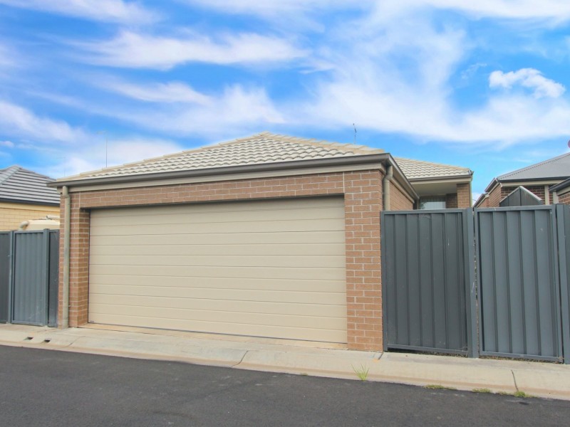 101 Glenmore Ridge Drive, Glenmore Park NSW 2745