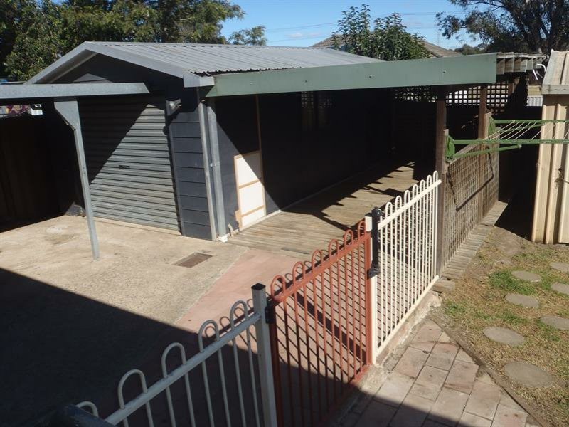 10 Nella Dan Avenue, Tregear NSW 2770