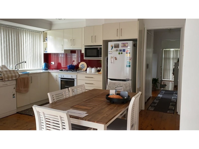 60 Coowarra Drive, St Clair NSW 2759