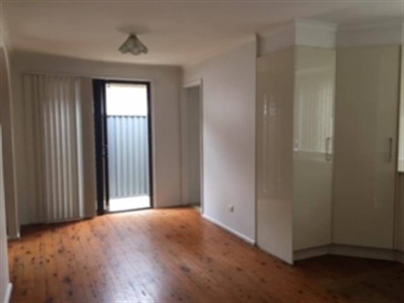 60 Coowarra Drive, St Clair NSW 2759