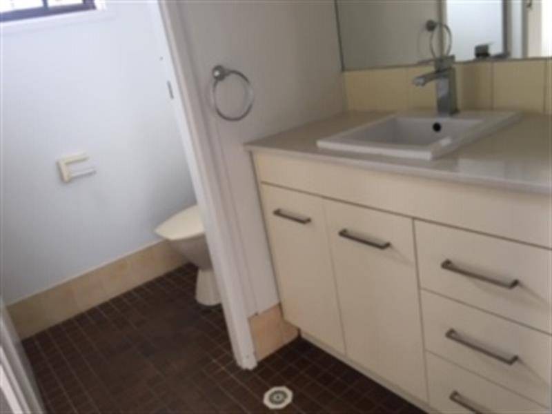 60 Coowarra Drive, St Clair NSW 2759