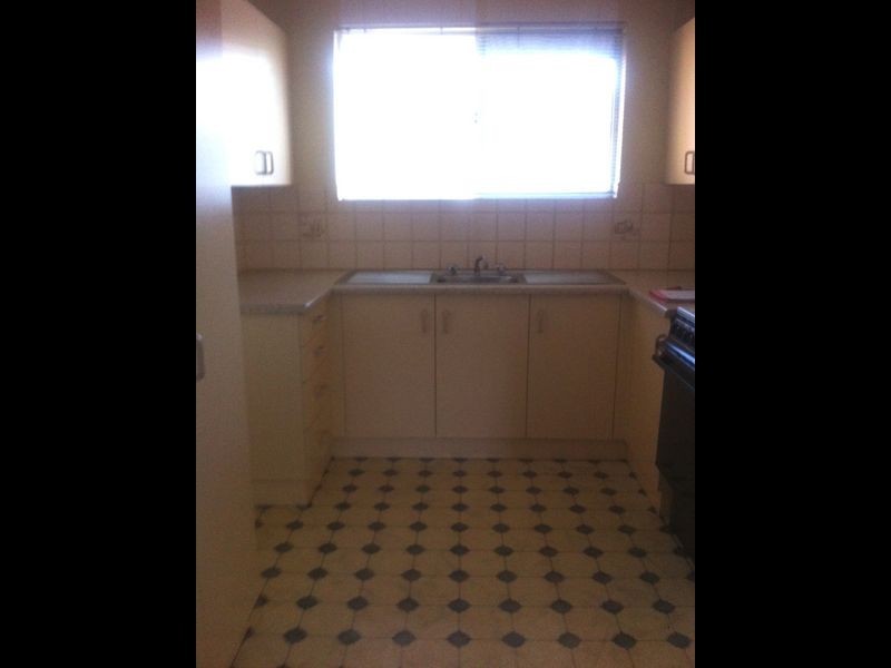 4/16 Bringelly Road, Kingswood NSW 2747