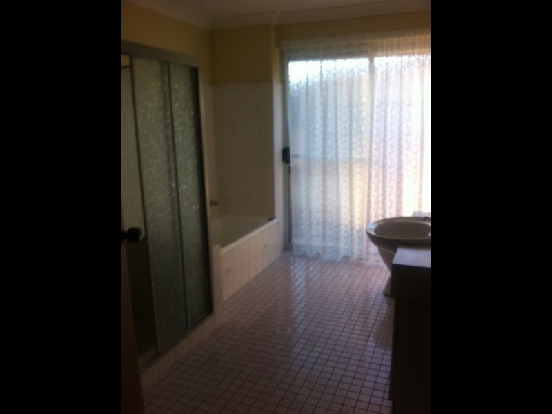 4/16 Bringelly Road, Kingswood NSW 2747