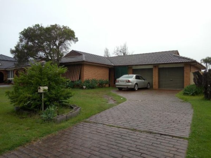 30 Solander Drive, St Clair NSW 2759