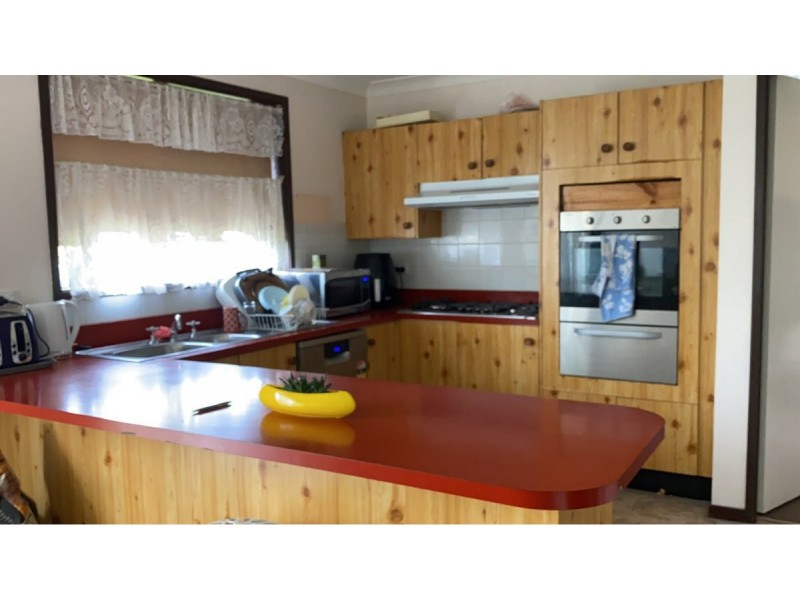 30 Solander Drive, St Clair NSW 2759