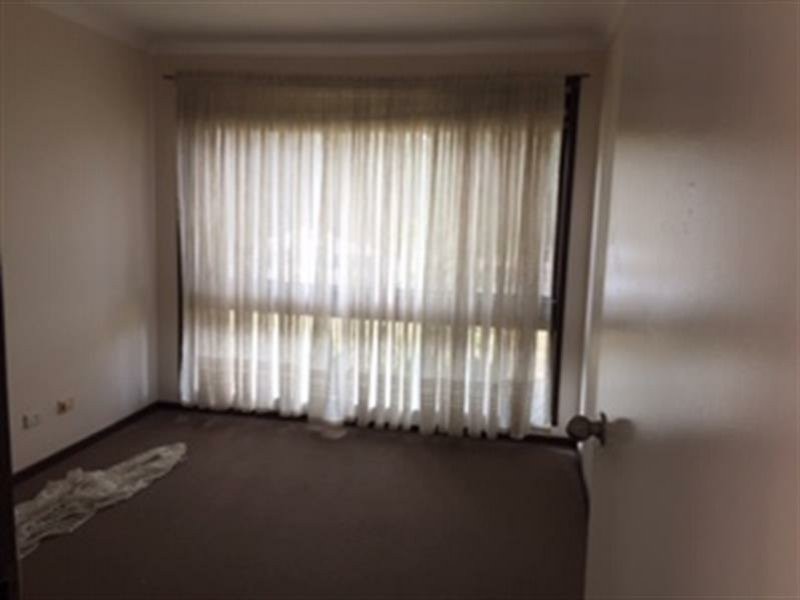 30 Solander Drive, St Clair NSW 2759