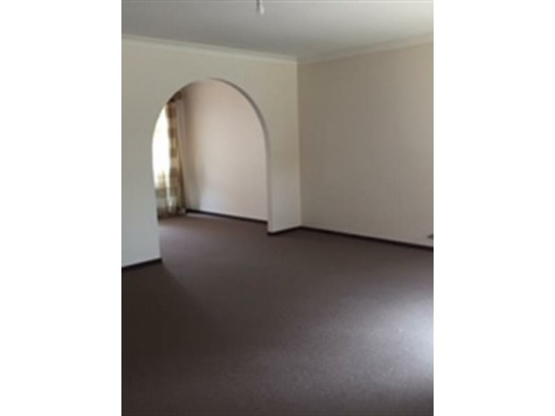 30 Solander Drive, St Clair NSW 2759