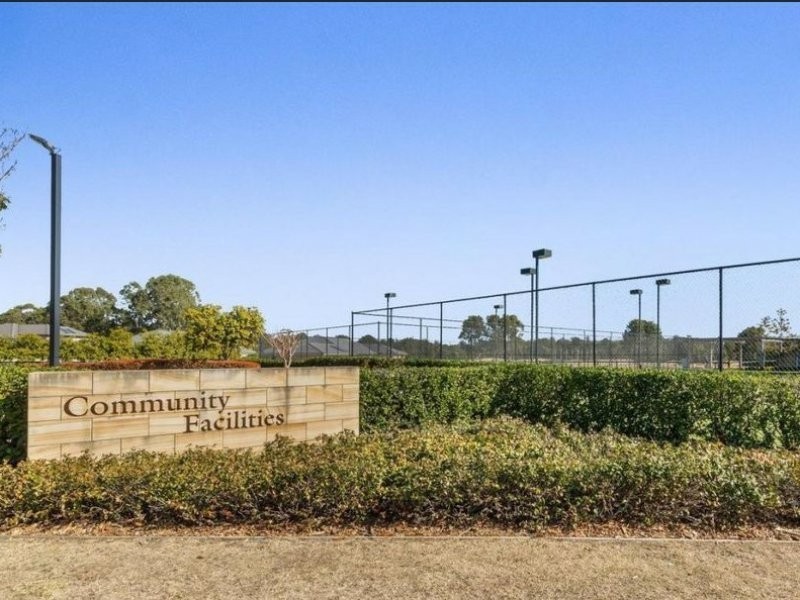 15 Farmingdale Court, Luddenham NSW 2745