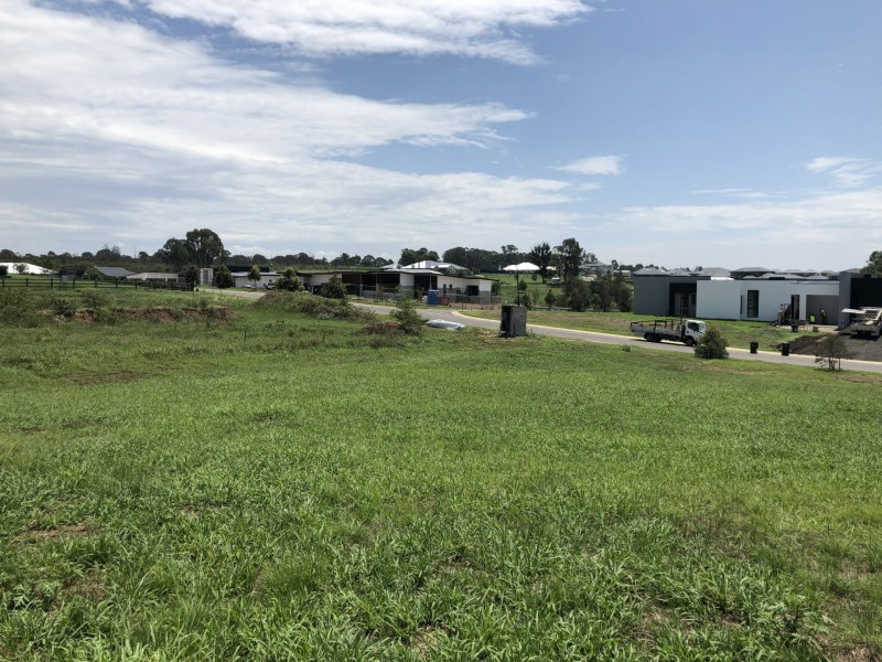 15 Farmingdale Court, Luddenham NSW 2745