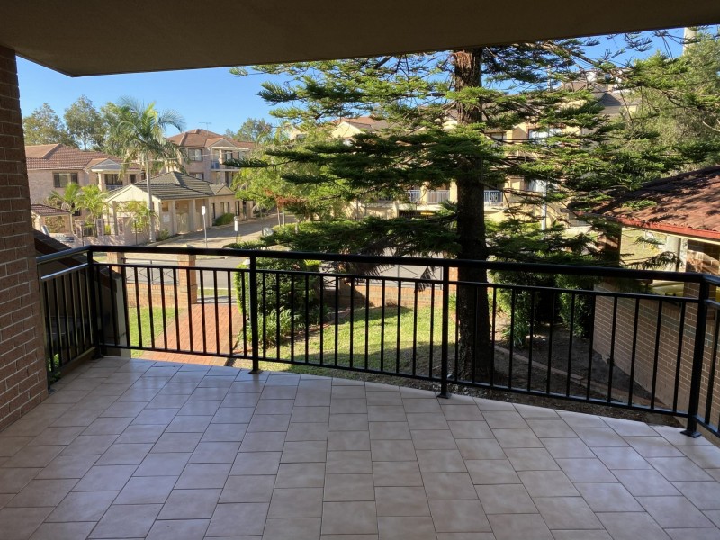 12/49 Dobson Crescent, Baulkham Hills NSW 2153