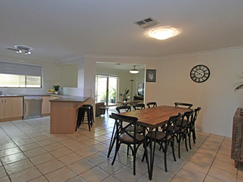 19 Dulhunty Court, Cranebrook NSW 2749