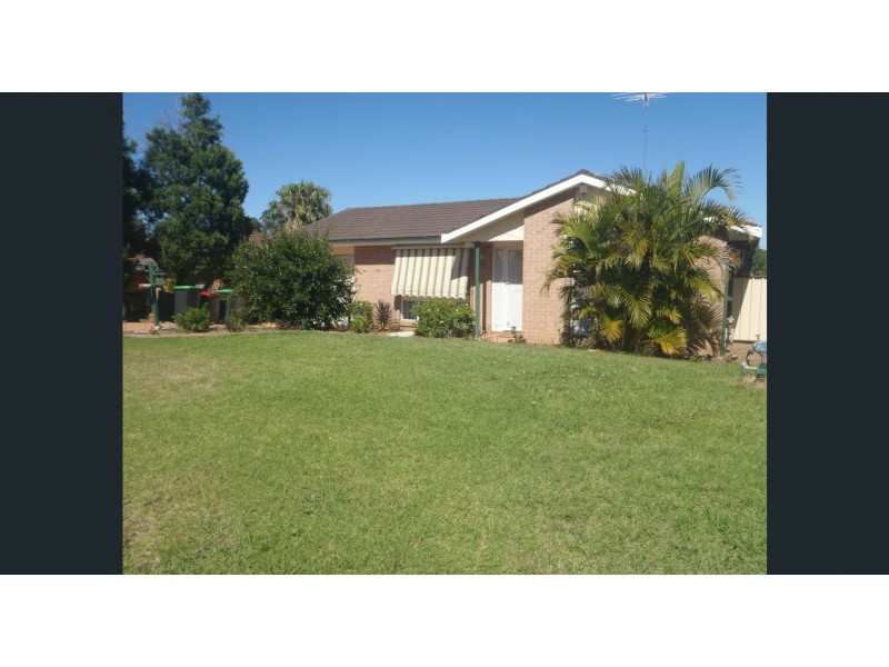 38 Ashwick Circuit, St Clair NSW 2759