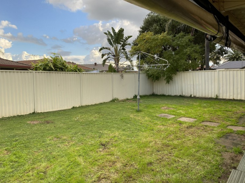 91 Explorers Way, St Clair NSW 2759