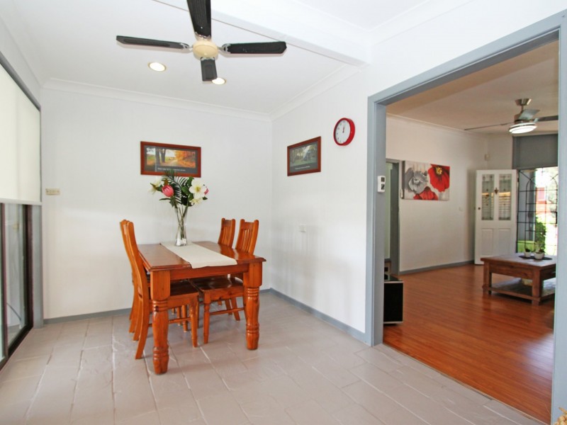 13 & 13A Norfolk Road, Cambridge Park NSW 2747