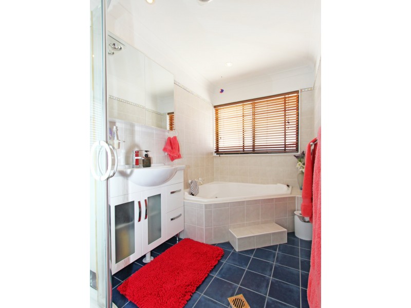 13 & 13A Norfolk Road, Cambridge Park NSW 2747