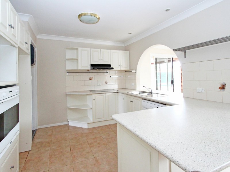 21 Chateau Crescent, St Clair NSW 2759