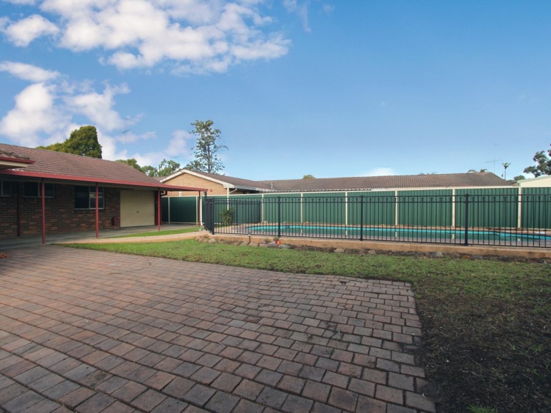 21 Chateau Crescent, St Clair NSW 2759