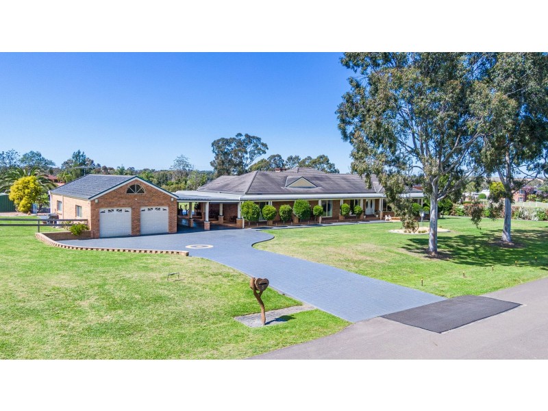 5 Verdelho Way, Orchard Hills NSW 2748
