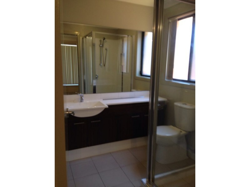 19 Mackay Circuit, Ropes Crossing NSW 2760