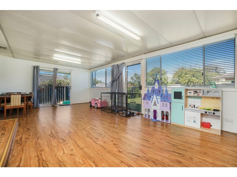 4 Carlyle Crescent, Cambridge Gardens NSW 2747