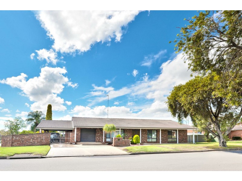 1 Nerang Circuit, South Penrith NSW 2750