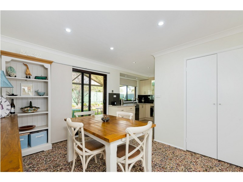 1 Bernarra Place, Cranebrook NSW 2749